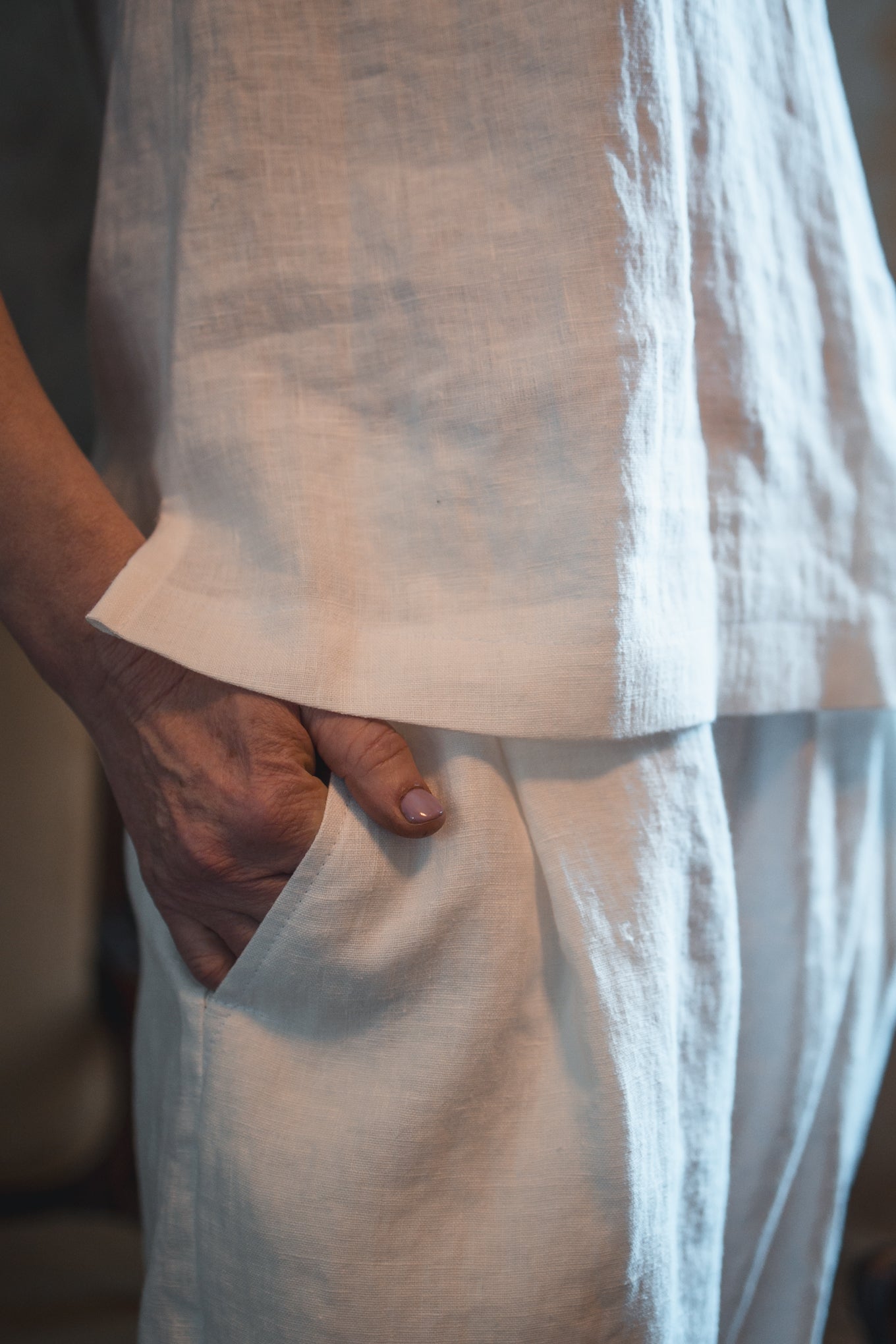V-neck linen top "Sabine"