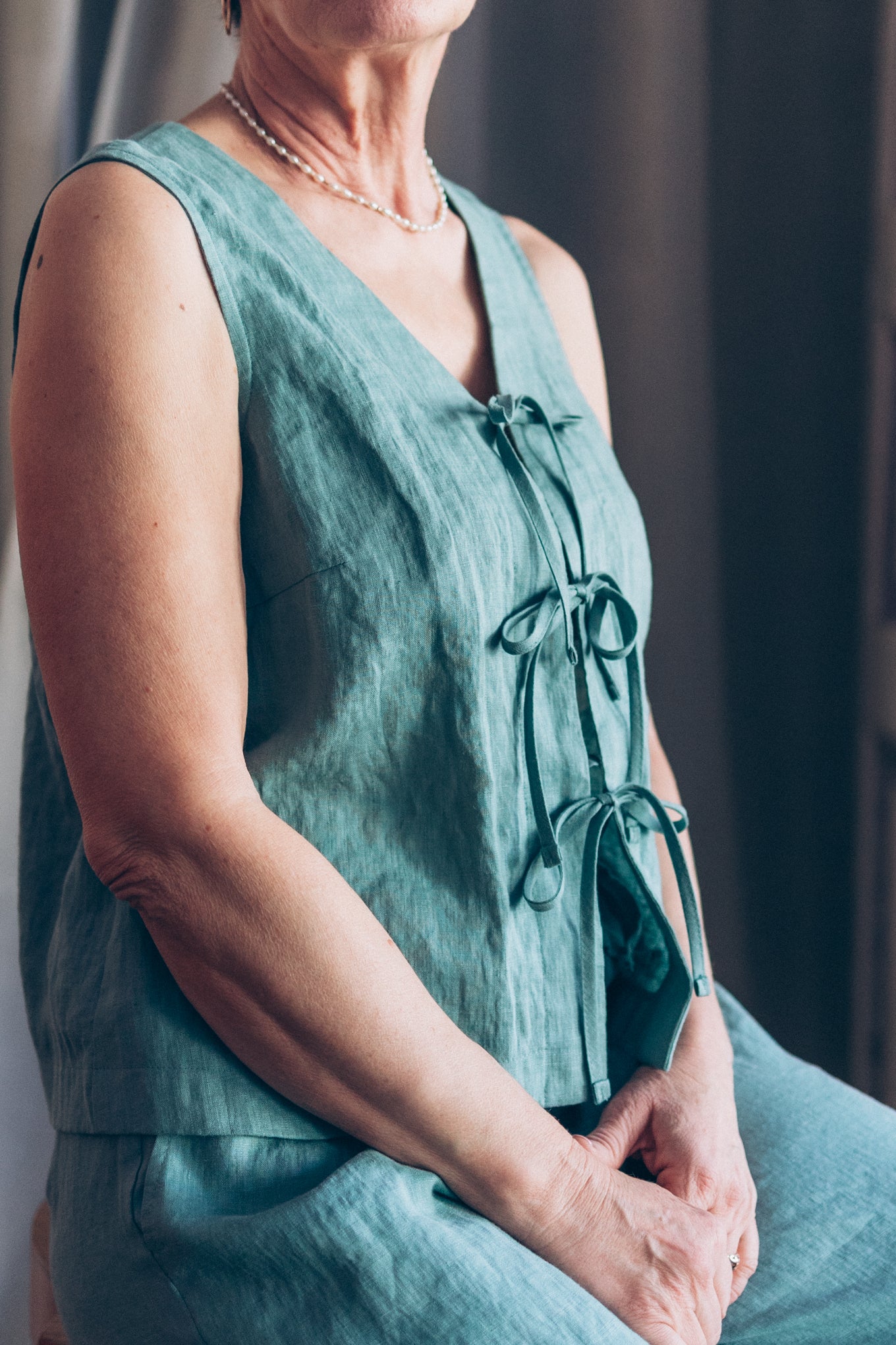 Sleeveless Linen Top "Luise"