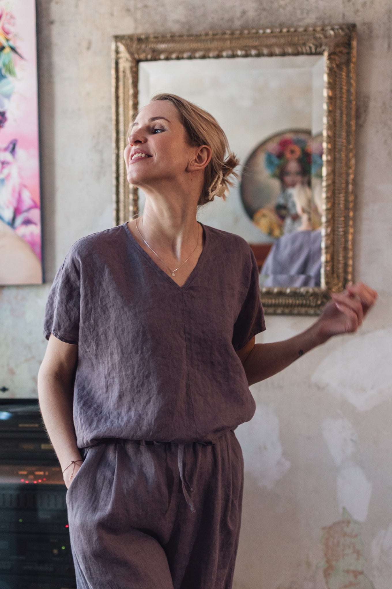 Linen V-neck Top "Lilly"