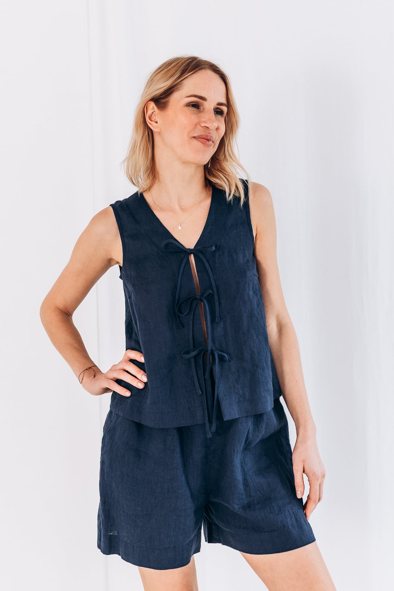 Sleeveless Linen Top "Luise"