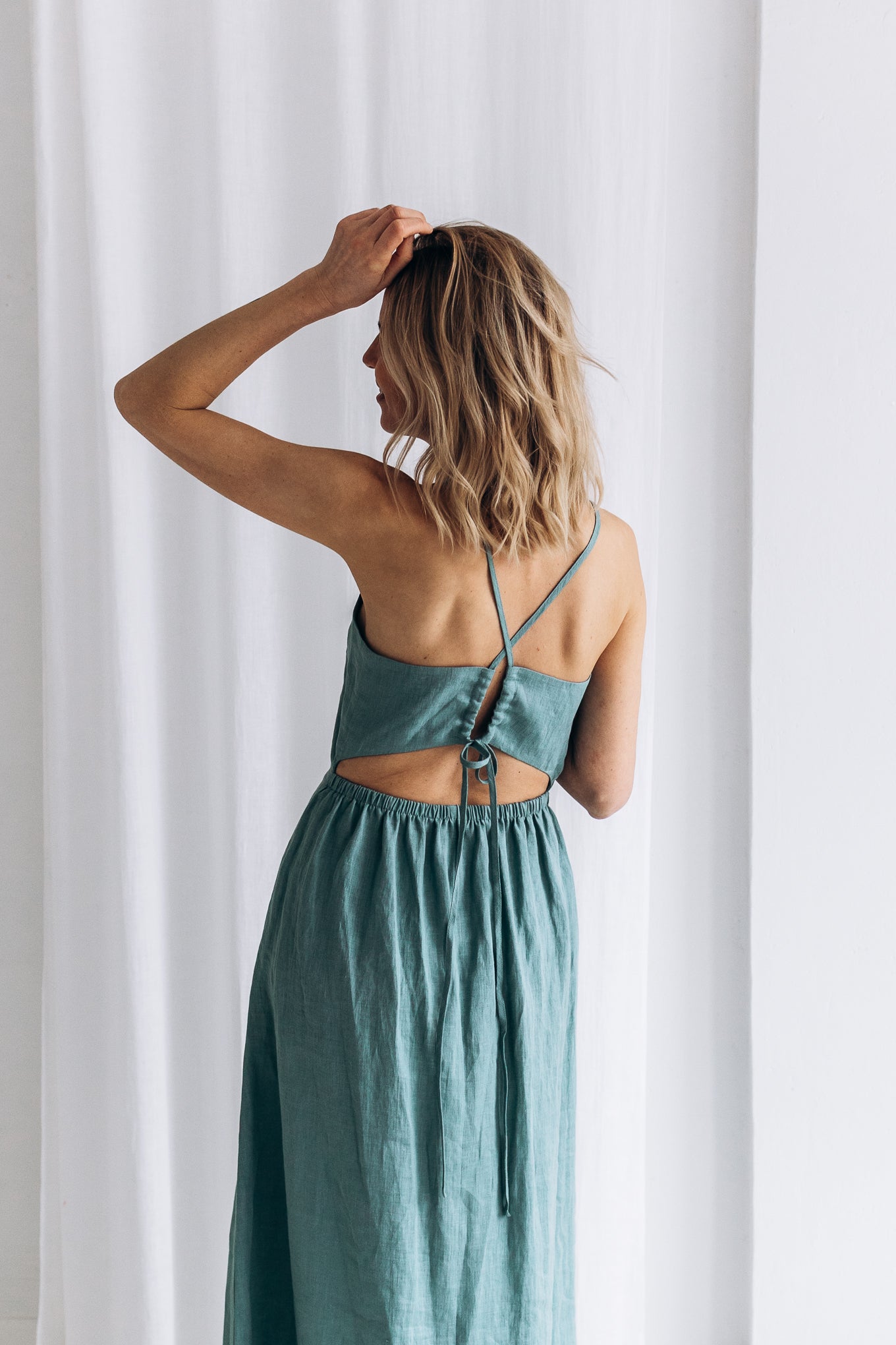Sommerlicher Kleid aus Leinen "Liga"