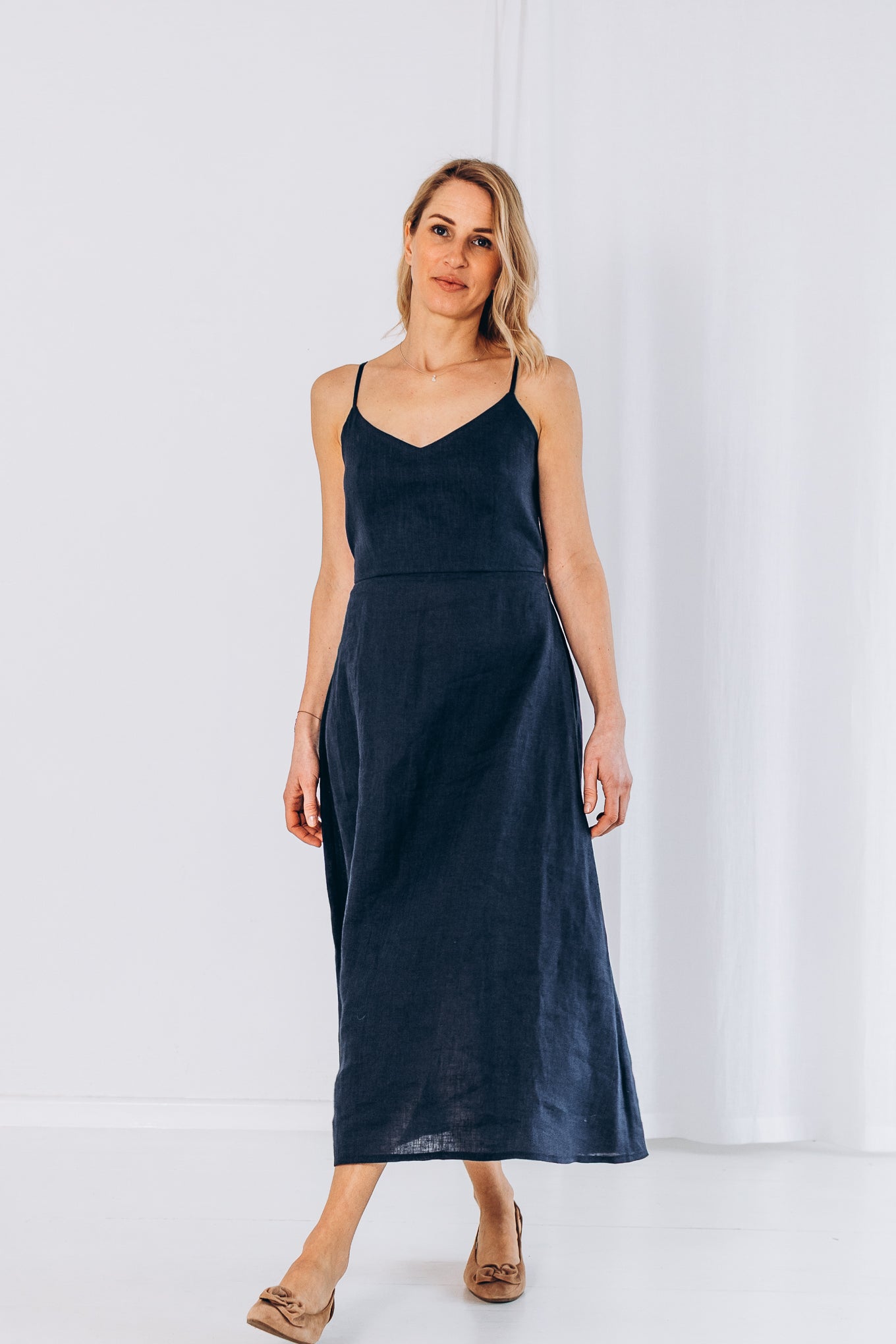 Sommerlicher Kleid aus Leinen "Liga"