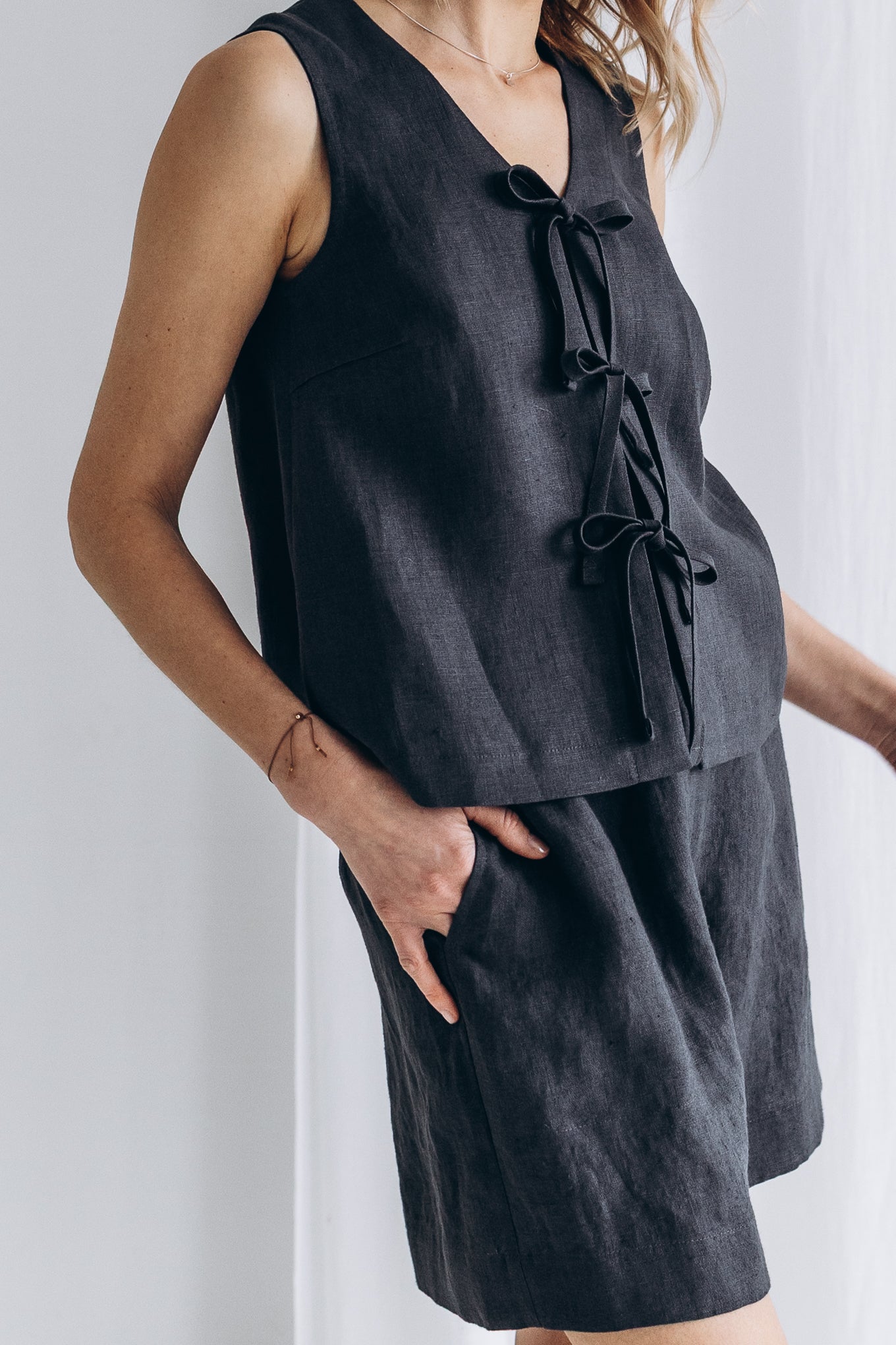 Sleeveless Linen Top "Luise"