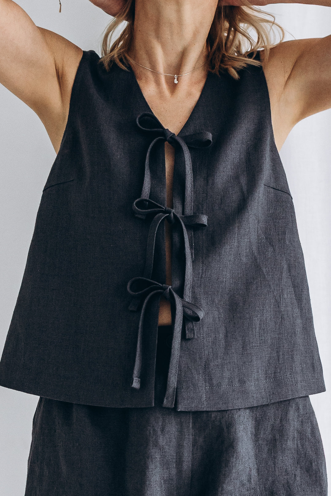 Sleeveless Linen Top "Luise"