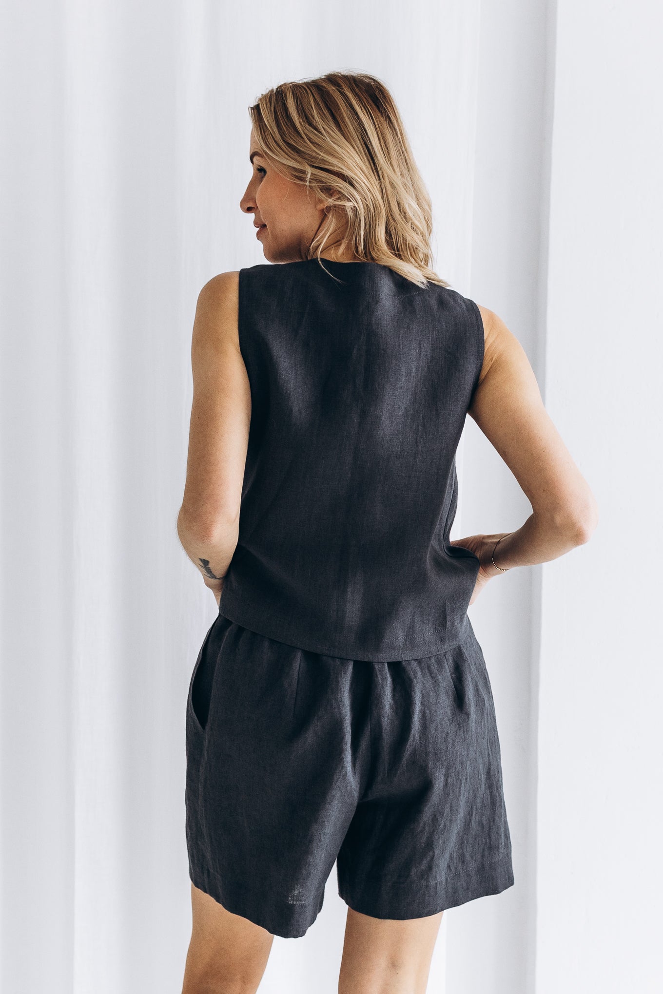 Sleeveless Linen Top "Luise"