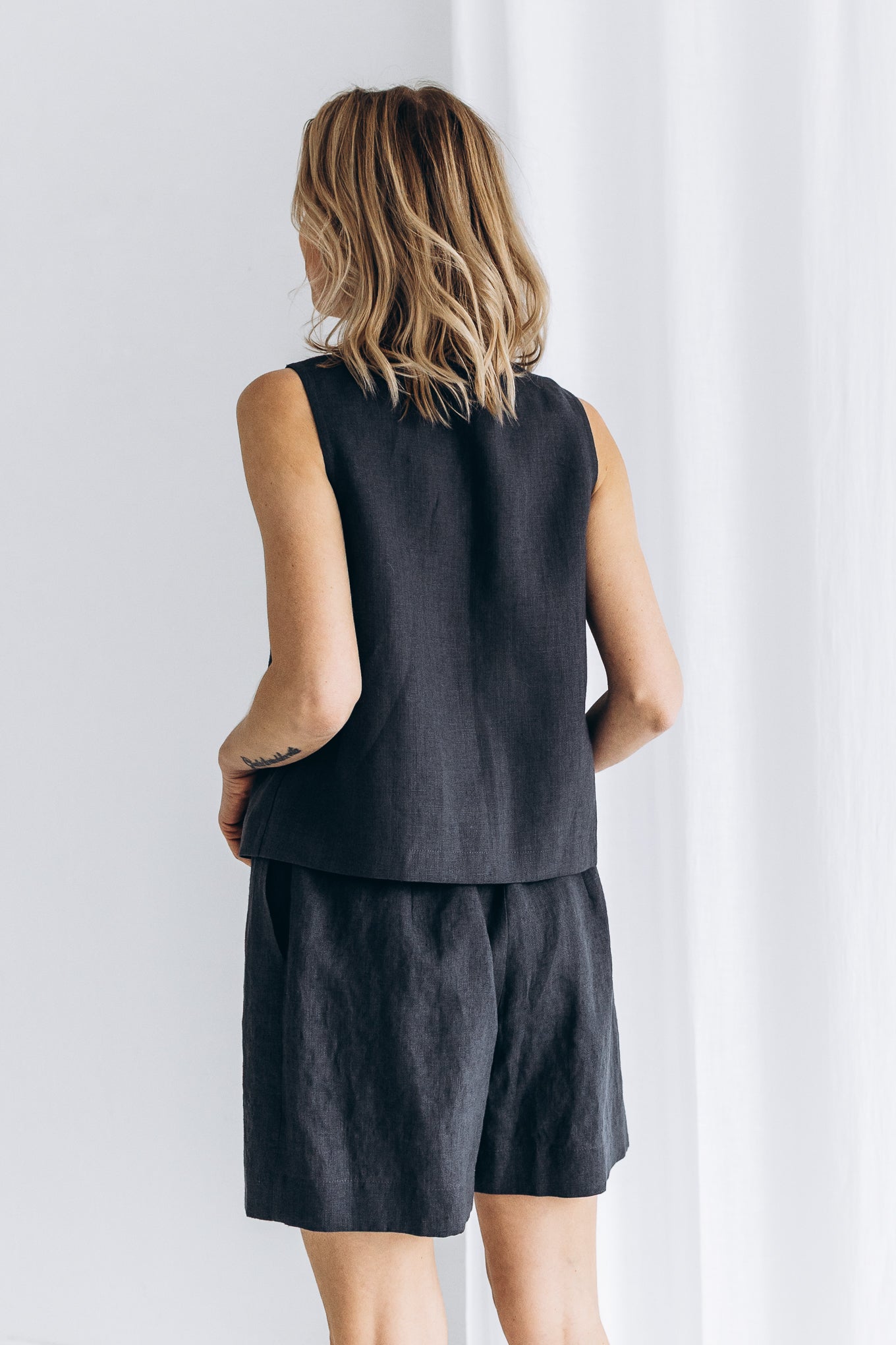 Sleeveless Linen Top "Luise"