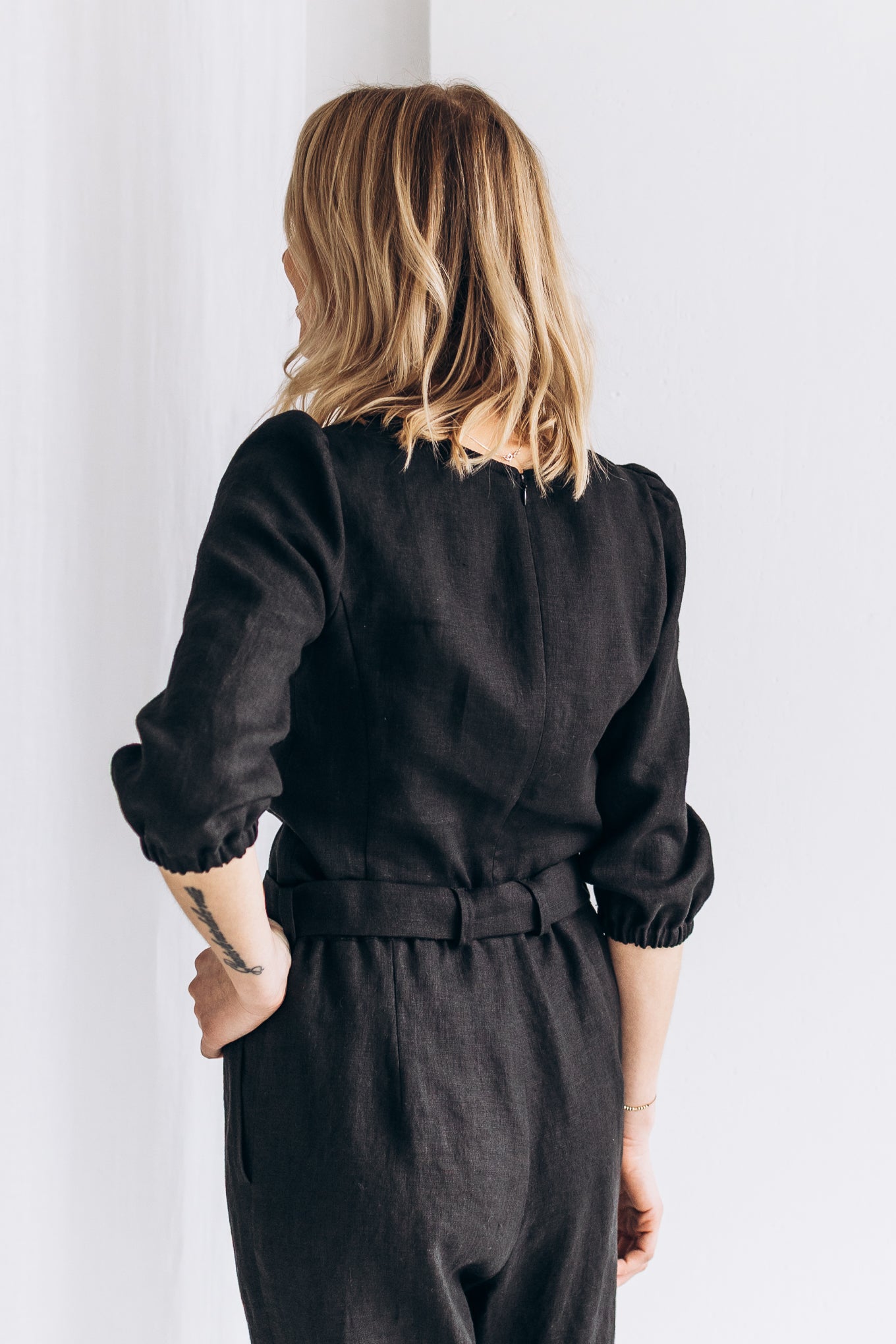 Klassische Hose mit Gürtel "Nora"