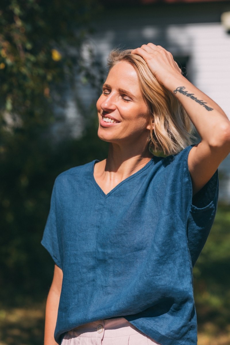Linen V-neck Top "Lilly"